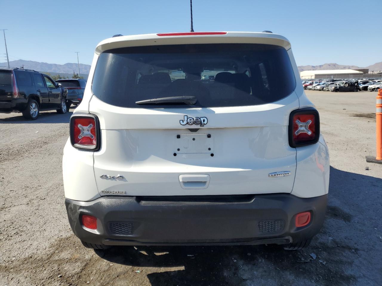 2022 Jeep Renegade Latitude - Фото 6