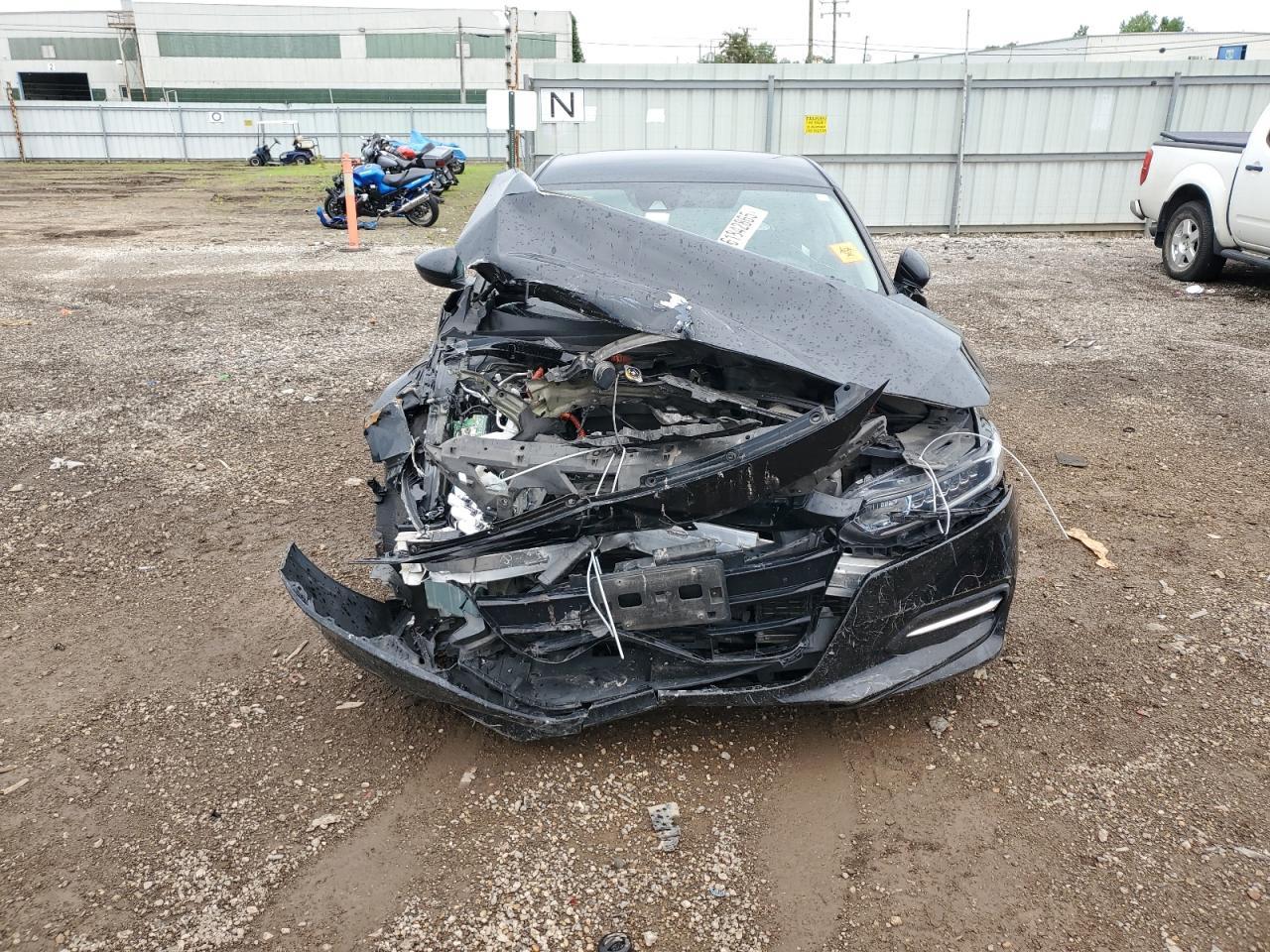 2019 Honda Accord Hybrid - Image 5