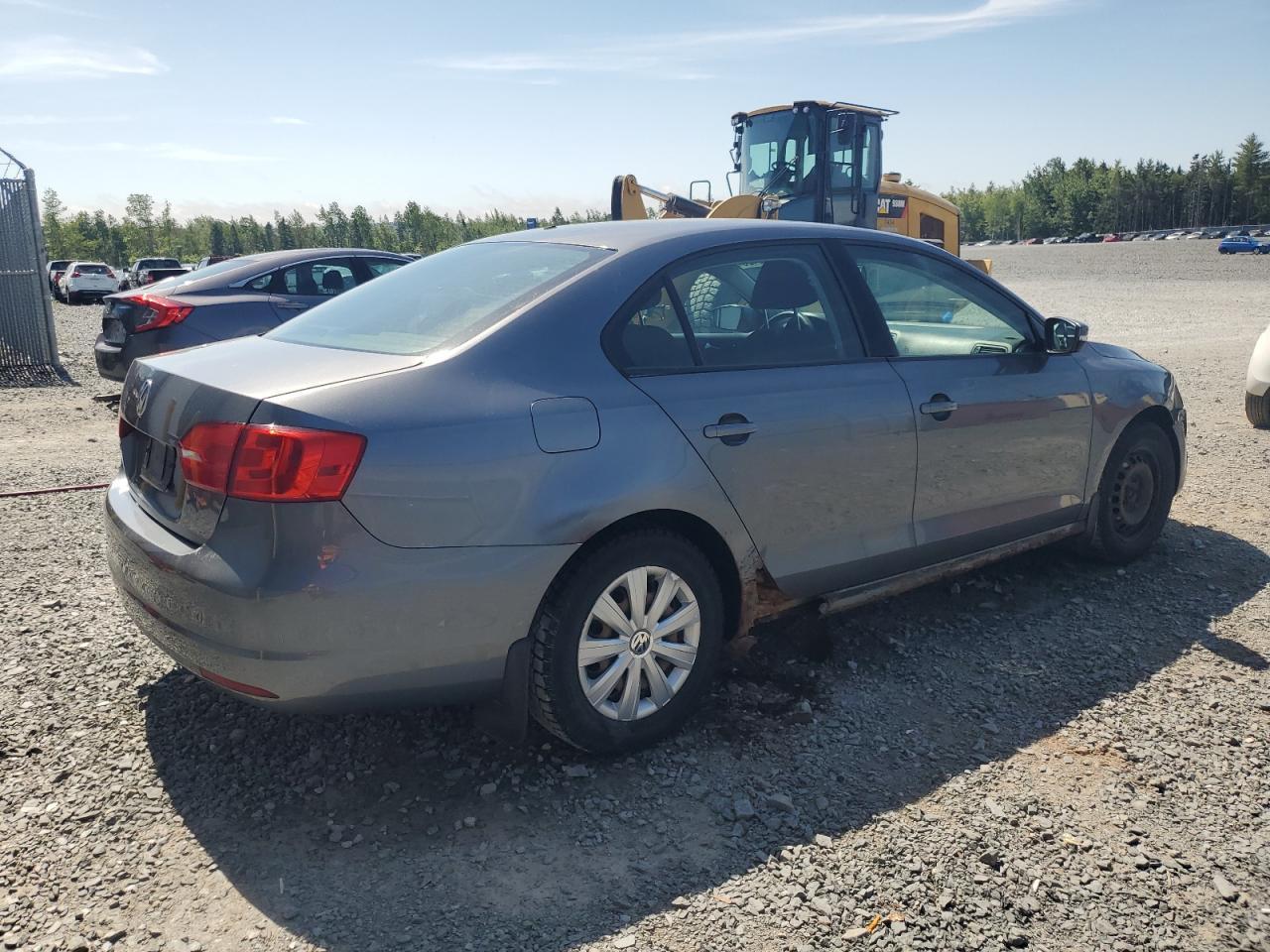 2011 Volkswagen Jetta - Image 3