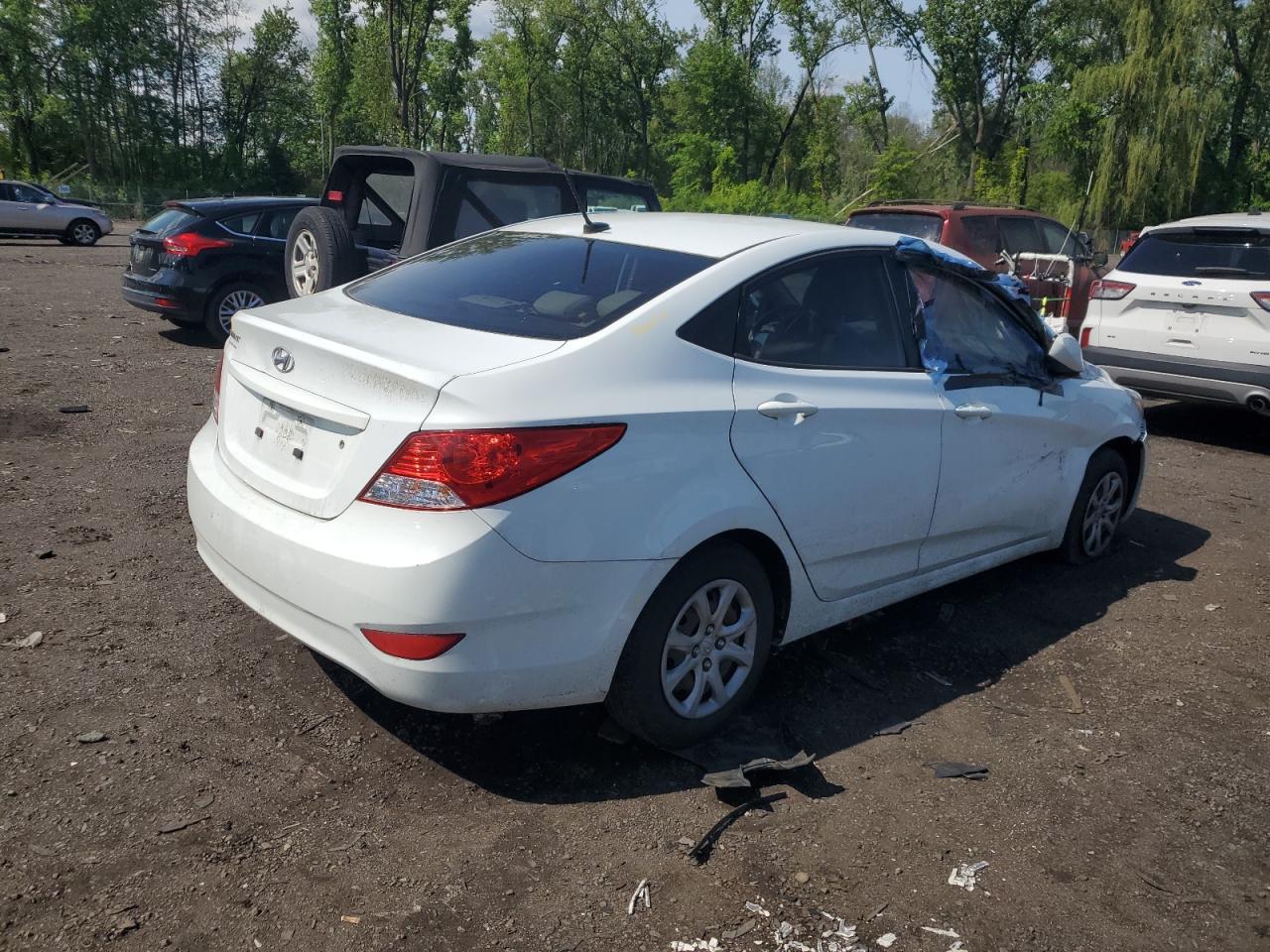 2013 Hyundai Accent Gls - Image 3