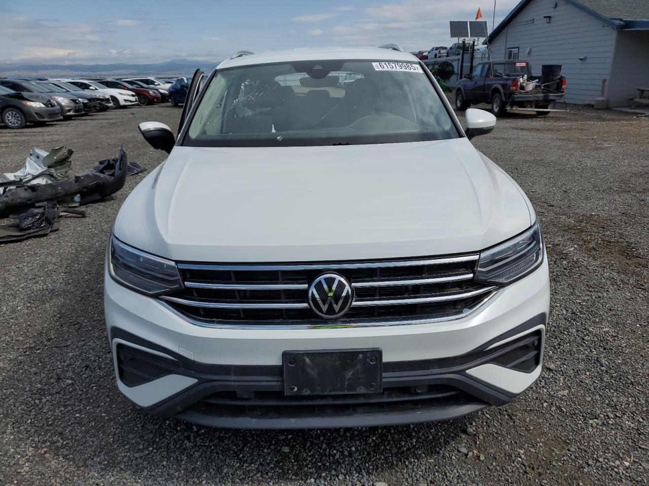 2023 Volkswagen Tiguan Se - Image 5