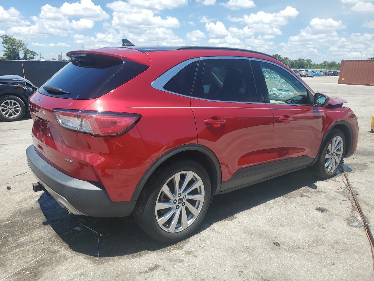 2022 Ford Escape Titanium - Фото 3