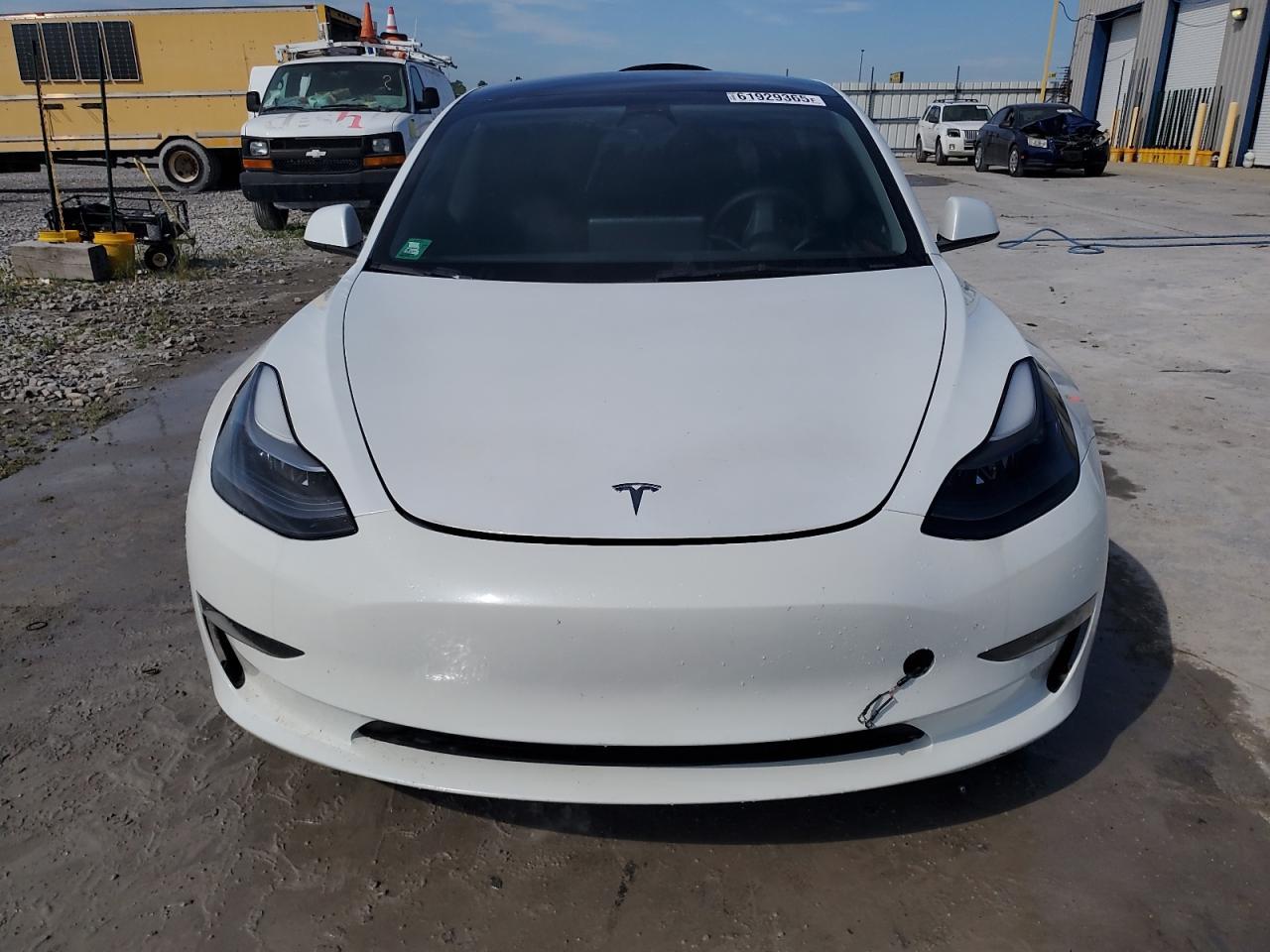 2023 Tesla Model 3 - Image 5