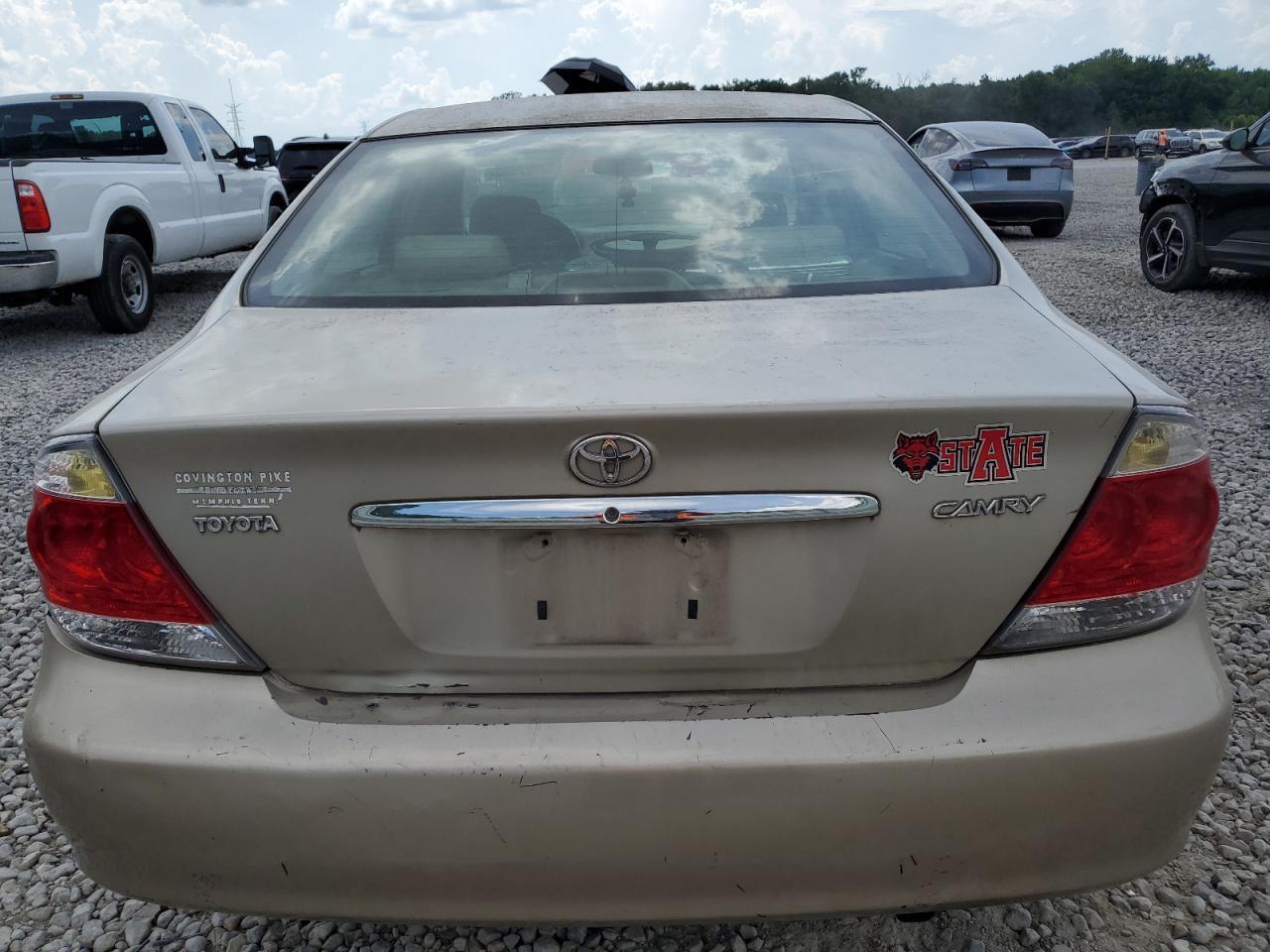 2005 Toyota Camry Le - Image 6