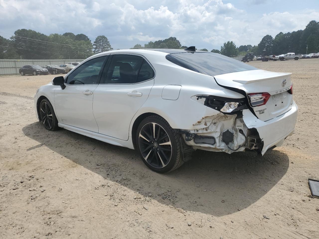 2019 Toyota Camry Xse - Фото 2