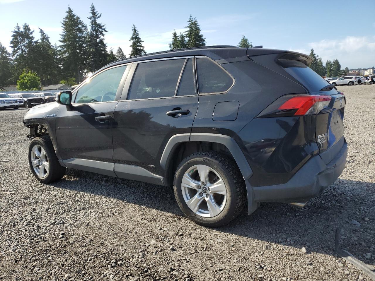 2020 Toyota Rav4 Le - Фото 2