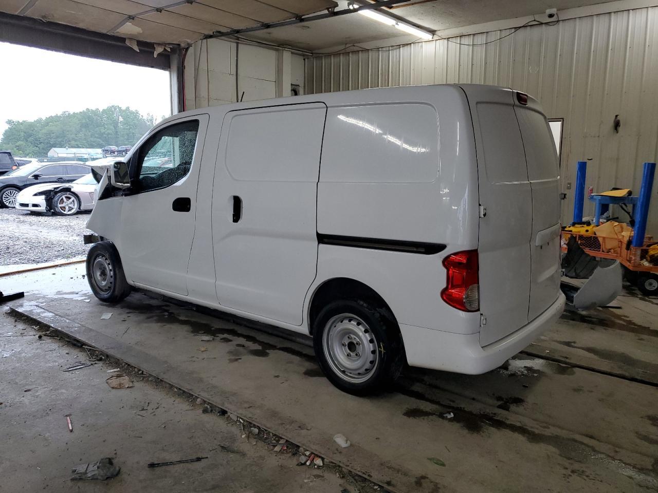 2015 Nissan Nv200 2.5S - Фото 2