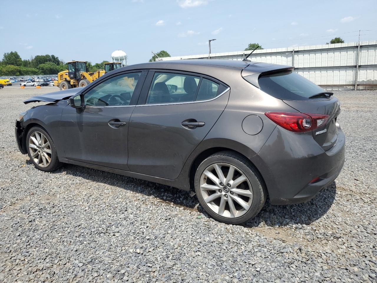 2017 Mazda 3 Touring - Фото 2