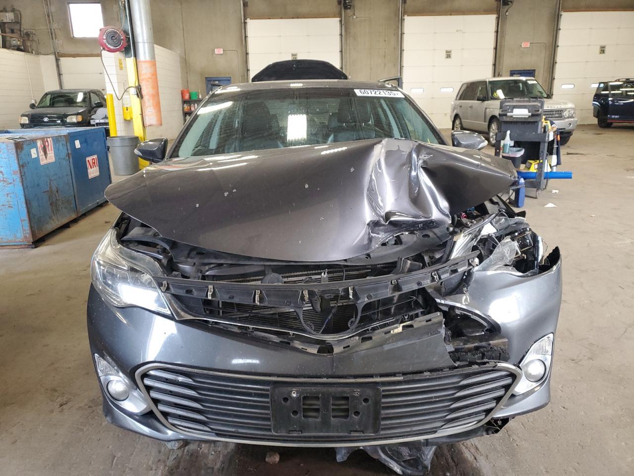 2014 Toyota Avalon Hybrid - Image 5