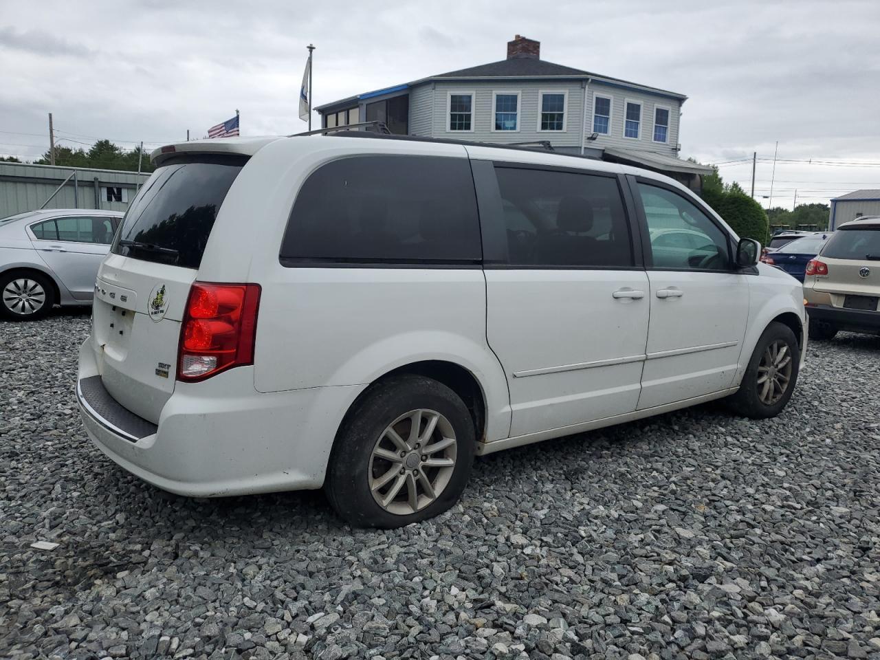 2014 Dodge Grand Caravan Sxt - Image 3