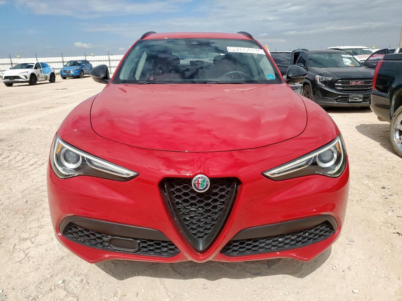 2020 Alfa Romeo Stelvio - Фото 5
