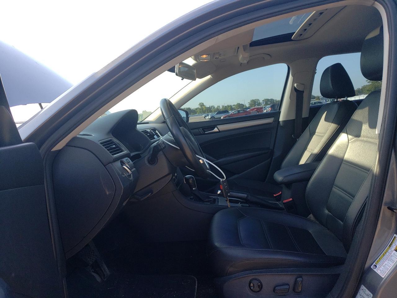 2014 Volkswagen Passat Se - Image 7