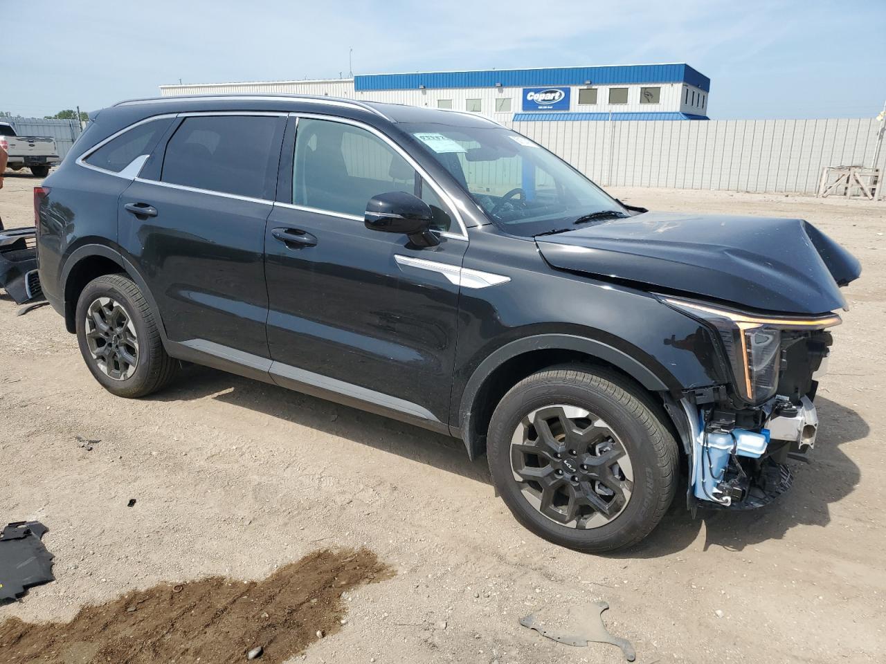 2025 Kia Sorento S - Image 4