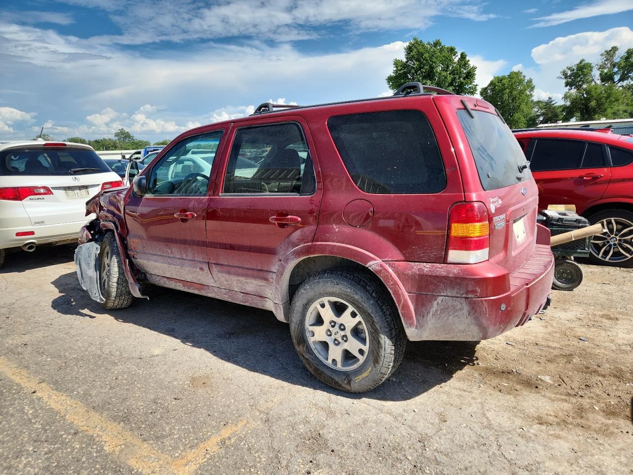 2005 Ford Escape Limited - Image 2