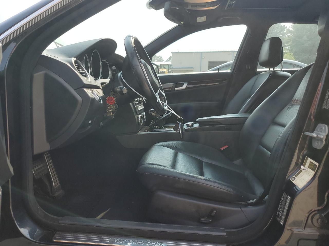2012 Mercedes-Benz C 300 4Matic - Image 7