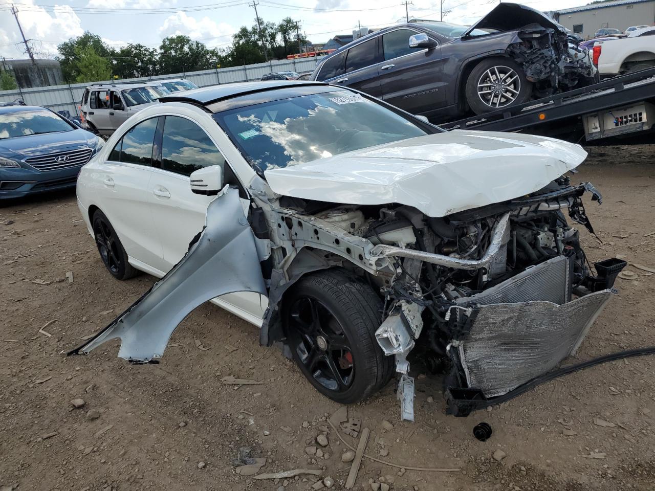 2014 Mercedes-Benz Cla 250 4Matic - Image 4