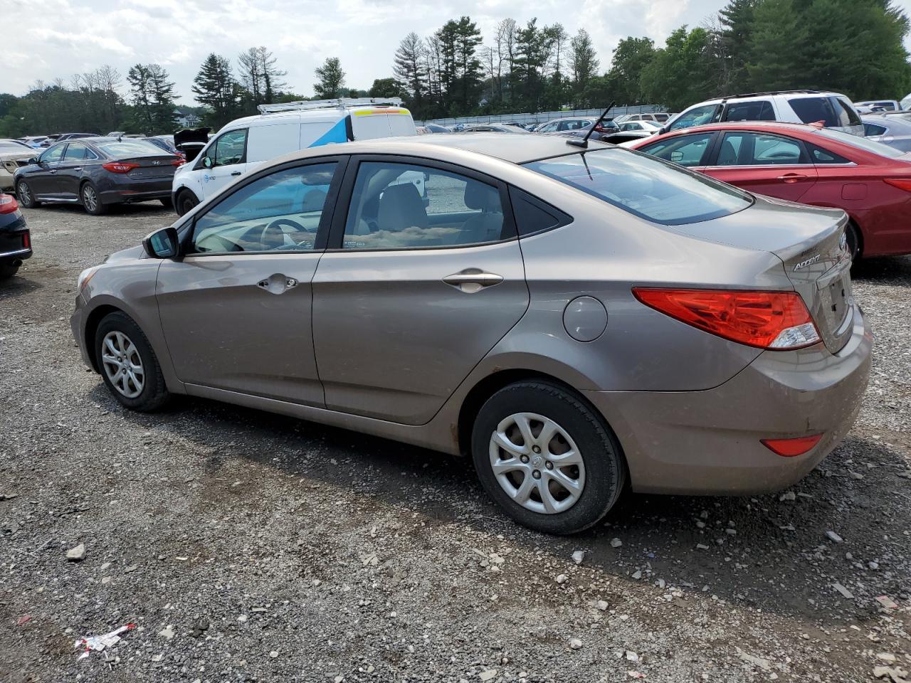 2013 Hyundai Accent Gls - Фото 2
