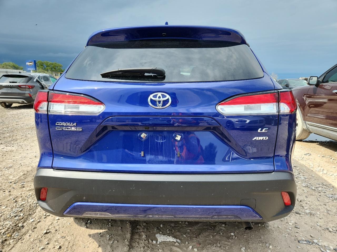 2024 Toyota Corolla Cross Le - Фото 6