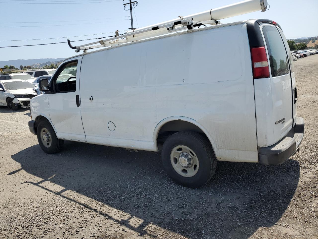 2013 Chevrolet Express G2500 - Image 2