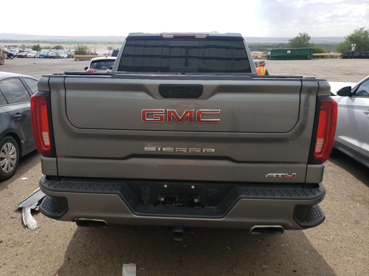 2021 GMC Sierra K1500 At4 - Фото 6