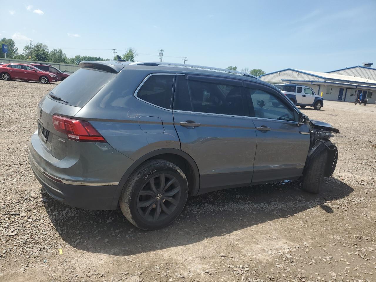 2022 Volkswagen Tiguan Se - Image 3
