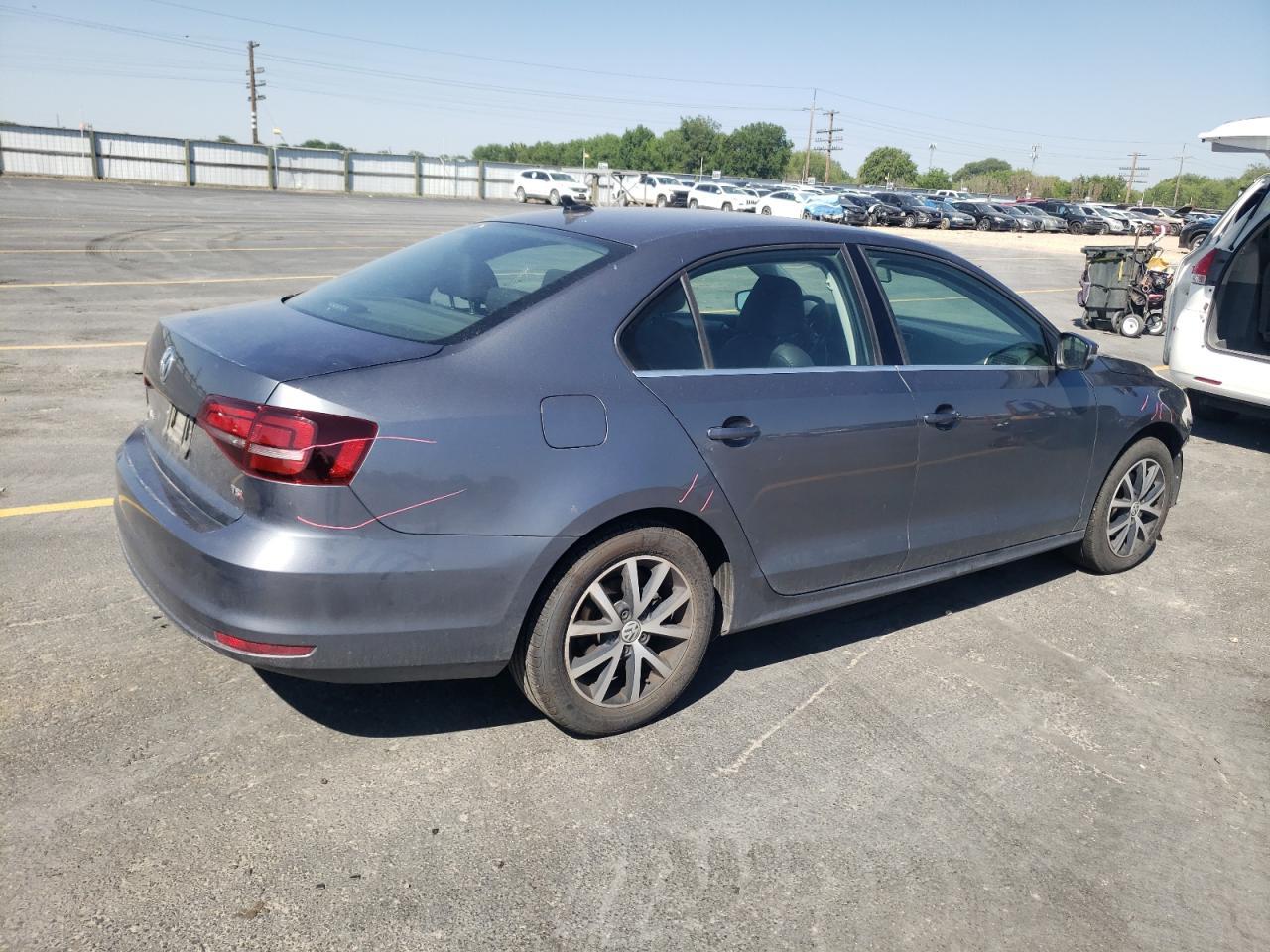2018 Volkswagen Jetta Se - Фото 3