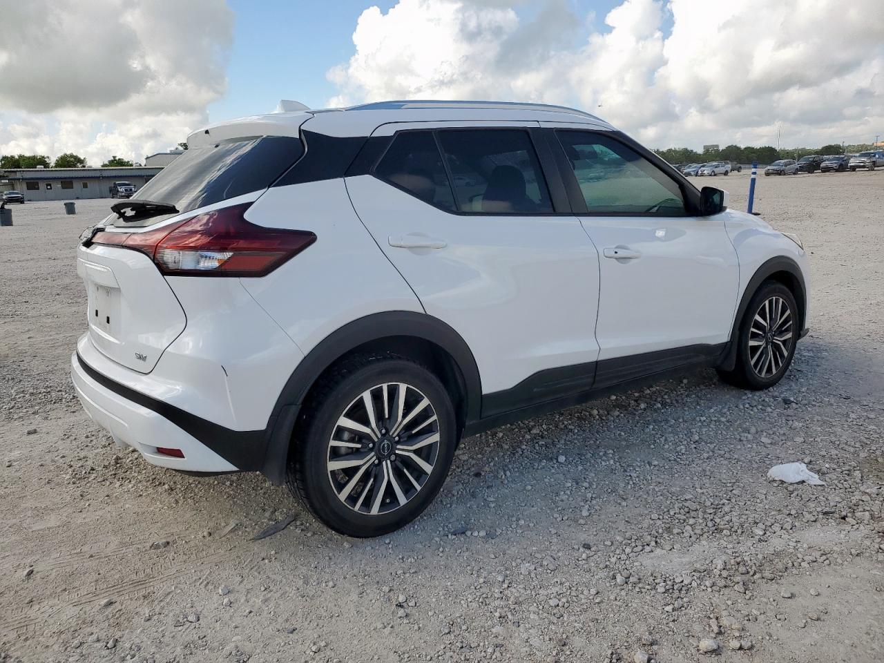 2023 Nissan Kicks Sv - Фото 3