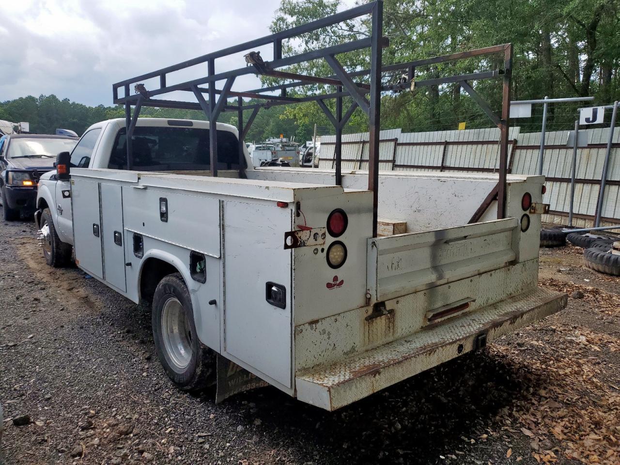 2016 Ford F350 Super Duty - Фото 2