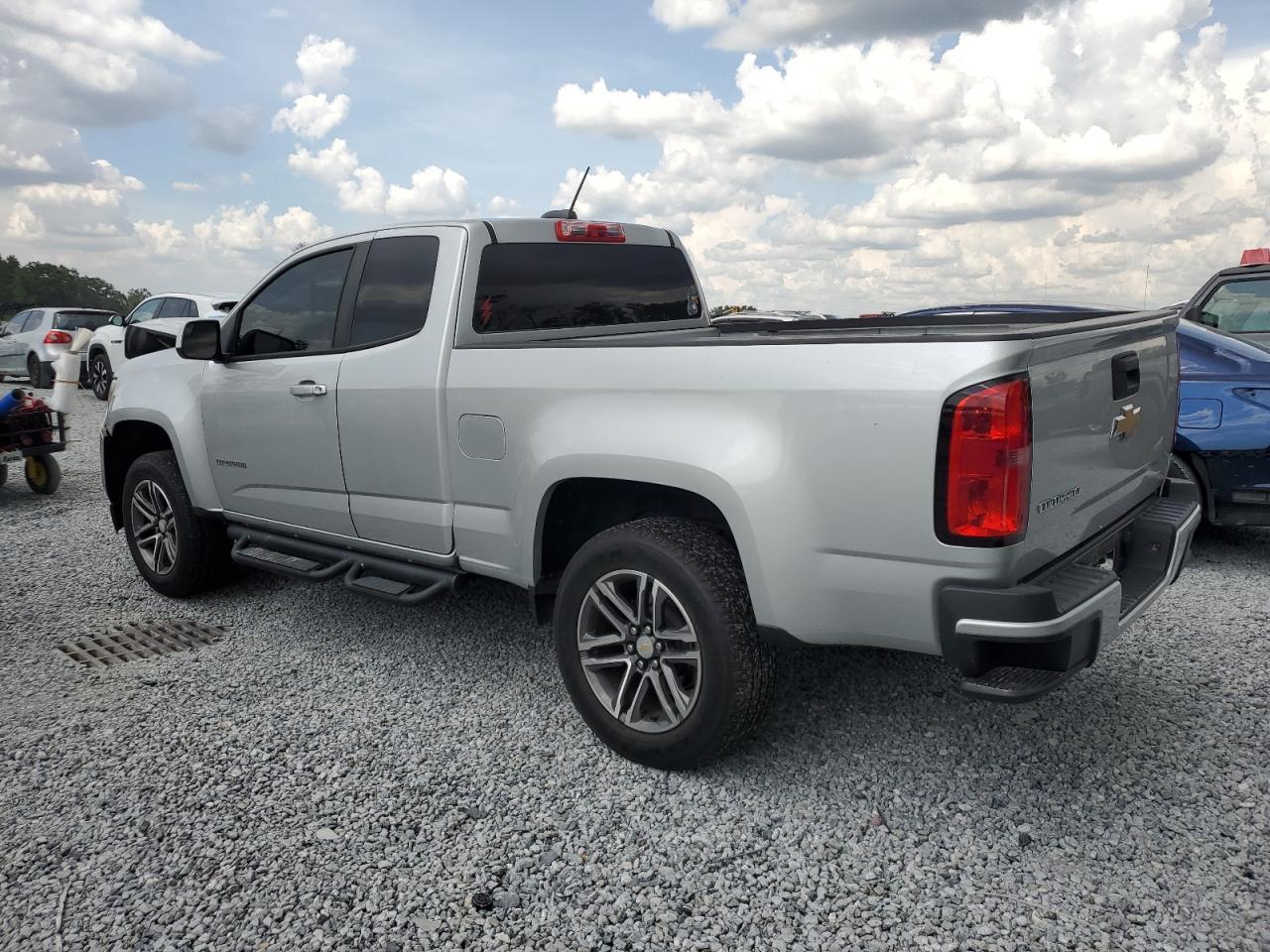 2020 Chevrolet Colorado - Фото 2