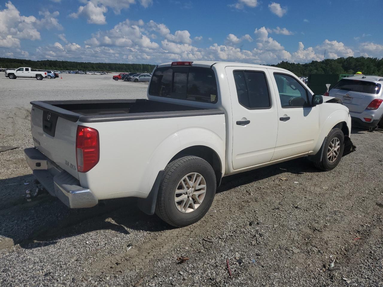 2018 Nissan Frontier S - Фото 3