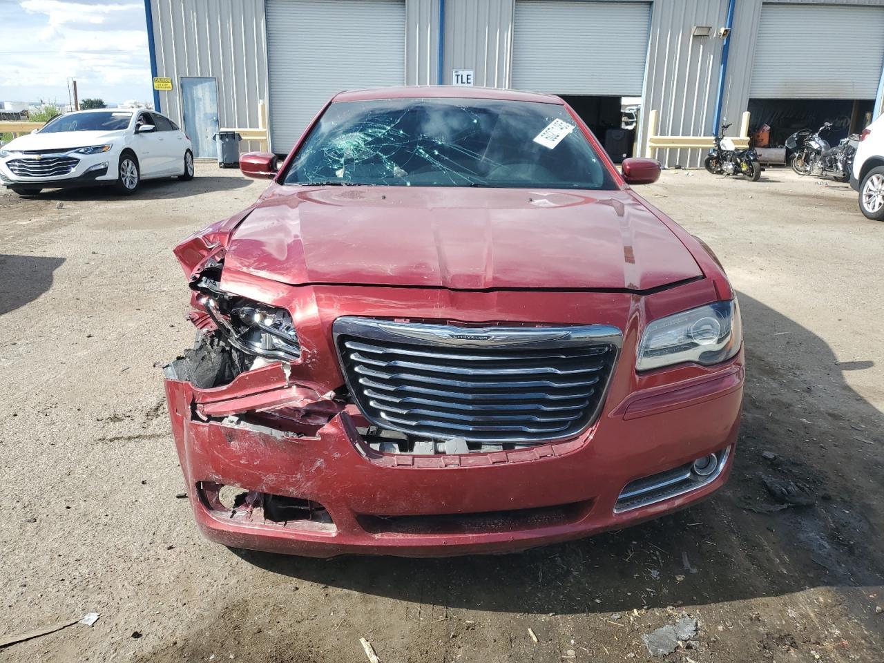 2014 Chrysler 300 S - Image 5