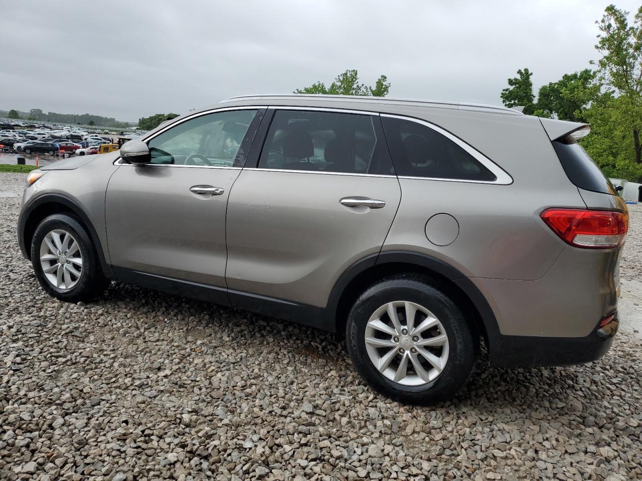 2018 Kia Sorento Lx - Image 2