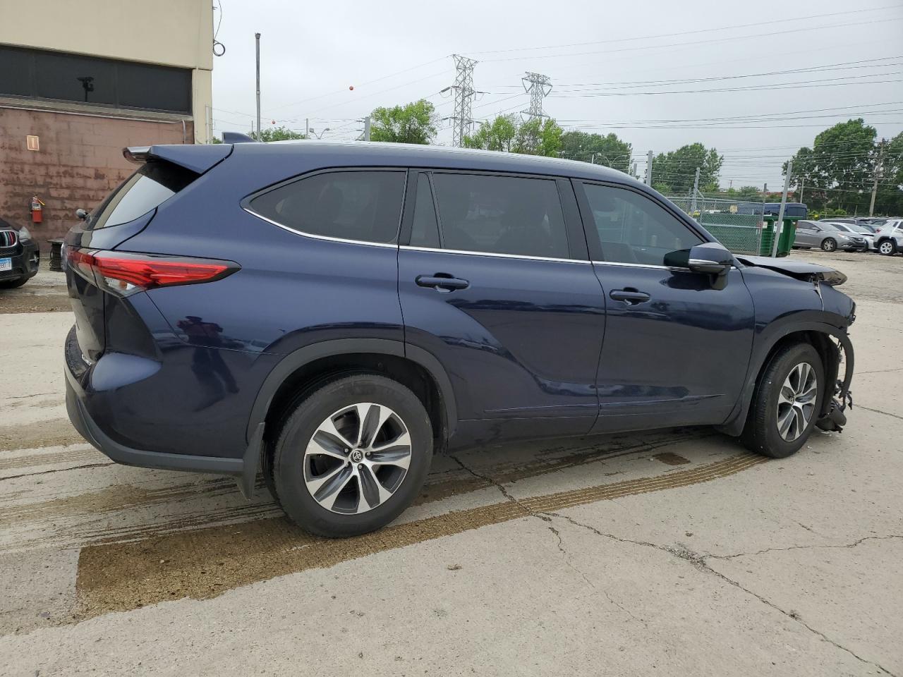 2022 Toyota Highlander Xle - Фото 3