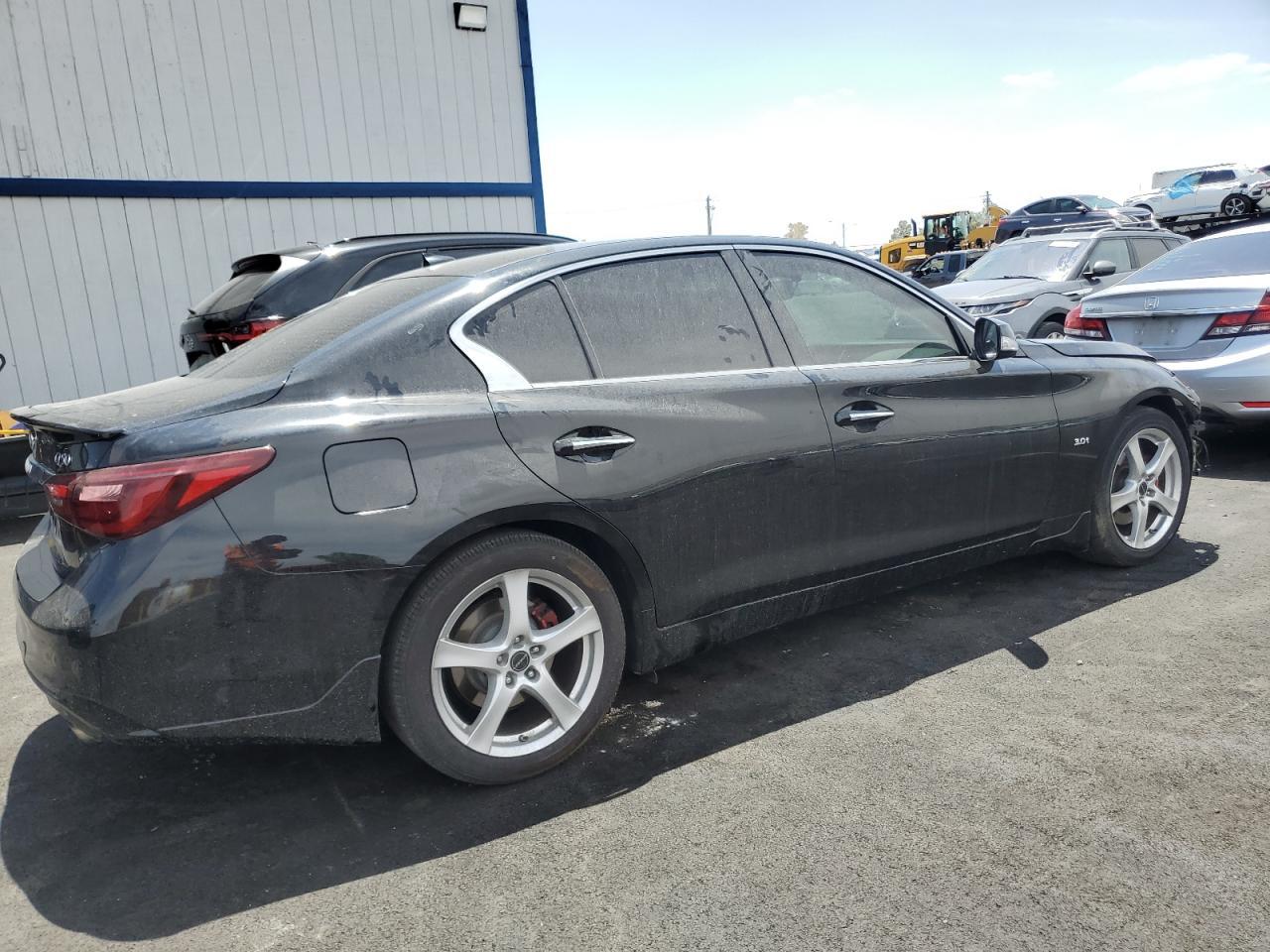 2018 Infiniti Q50 Luxe - Фото 3
