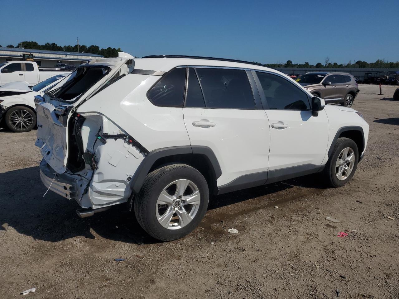 2021 Toyota Rav4 Xle - Фото 3