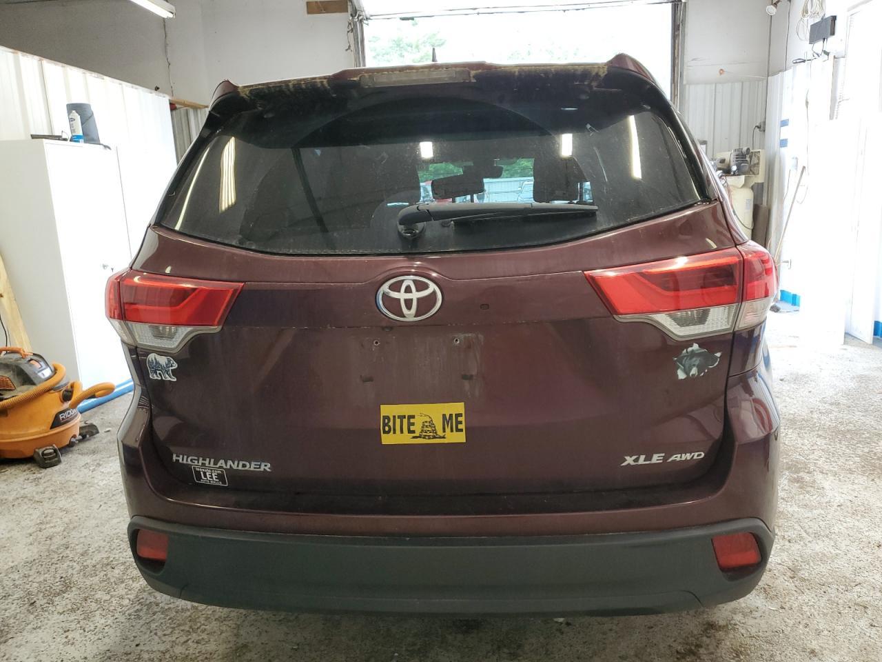 2019 Toyota Highlander Se - Фото 6
