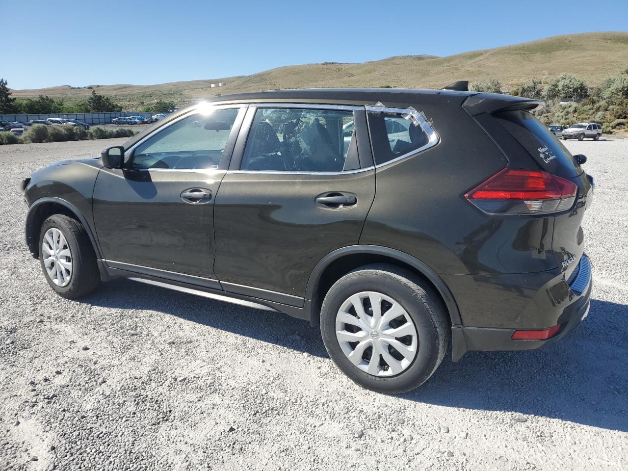 2017 Nissan Rogue S - Фото 2