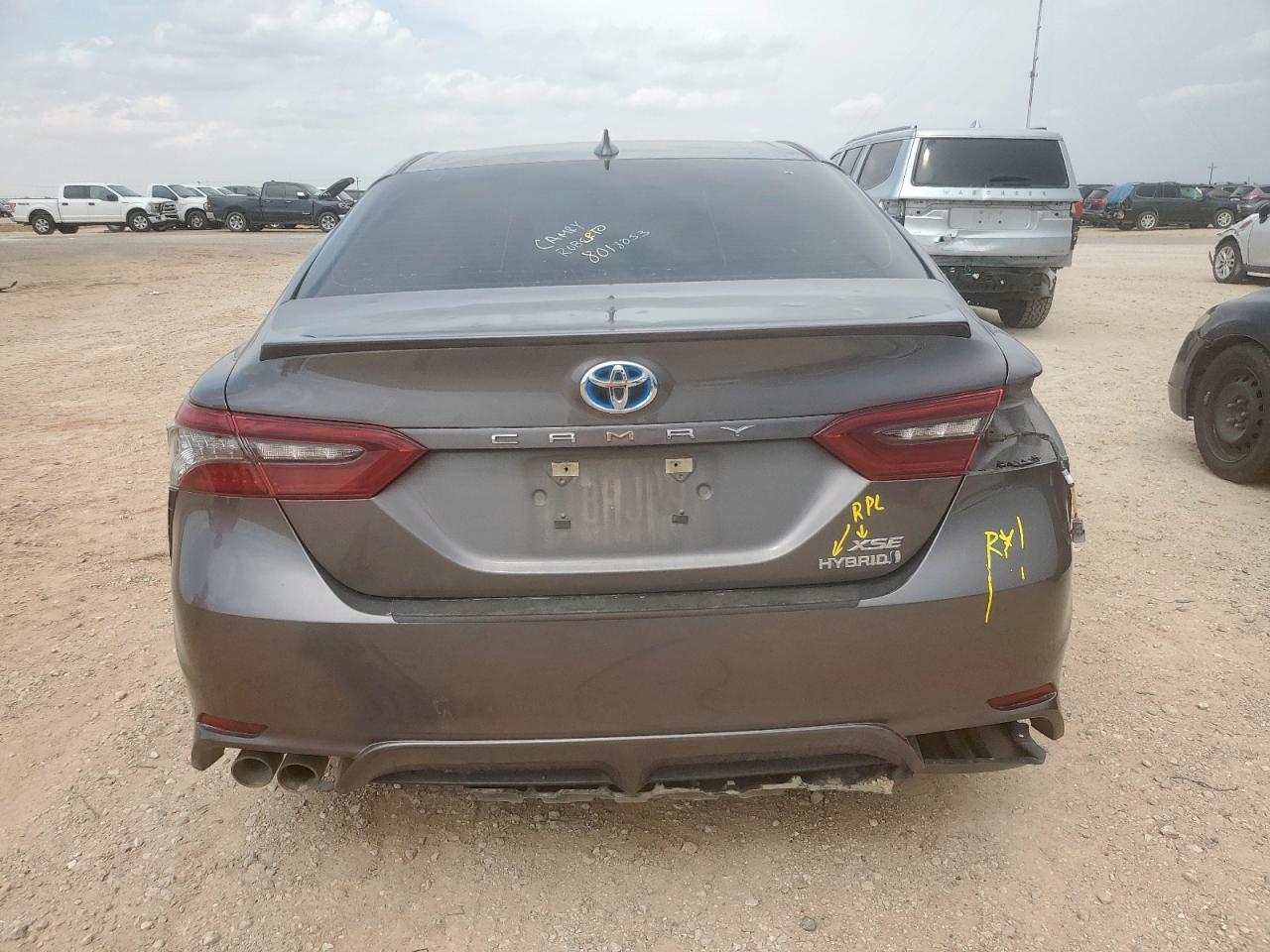 2022 Toyota Camry Xse - Фото 6