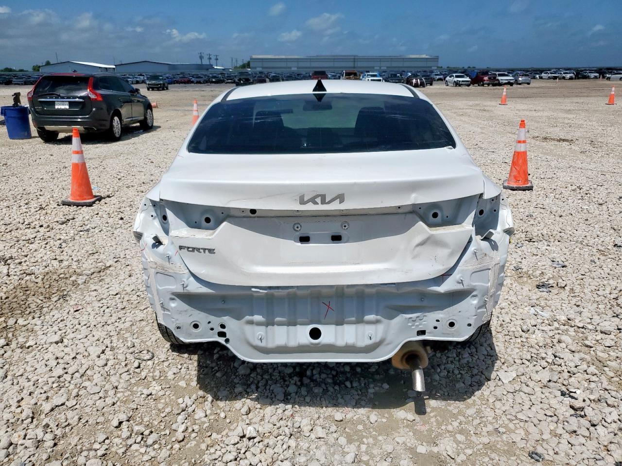 2024 Kia Forte Lx - Фото 6