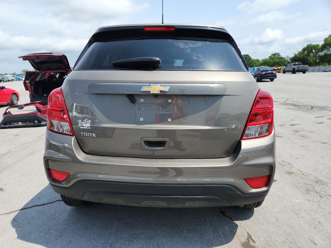 2020 Chevrolet Trax Ls - Image 6