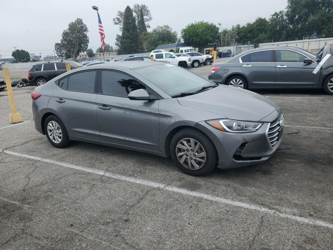 2018 Hyundai Elantra Se - Image 4
