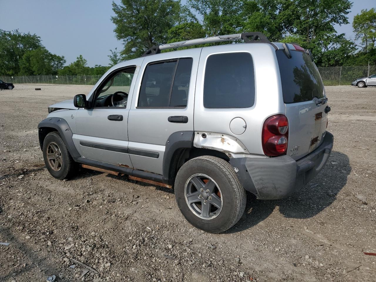 2006 Jeep Liberty Renegade - Image 2