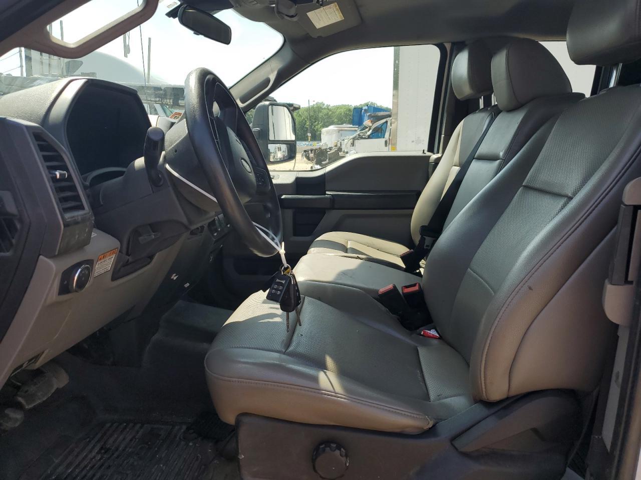 2020 Ford F550 Super Duty - Фото 7