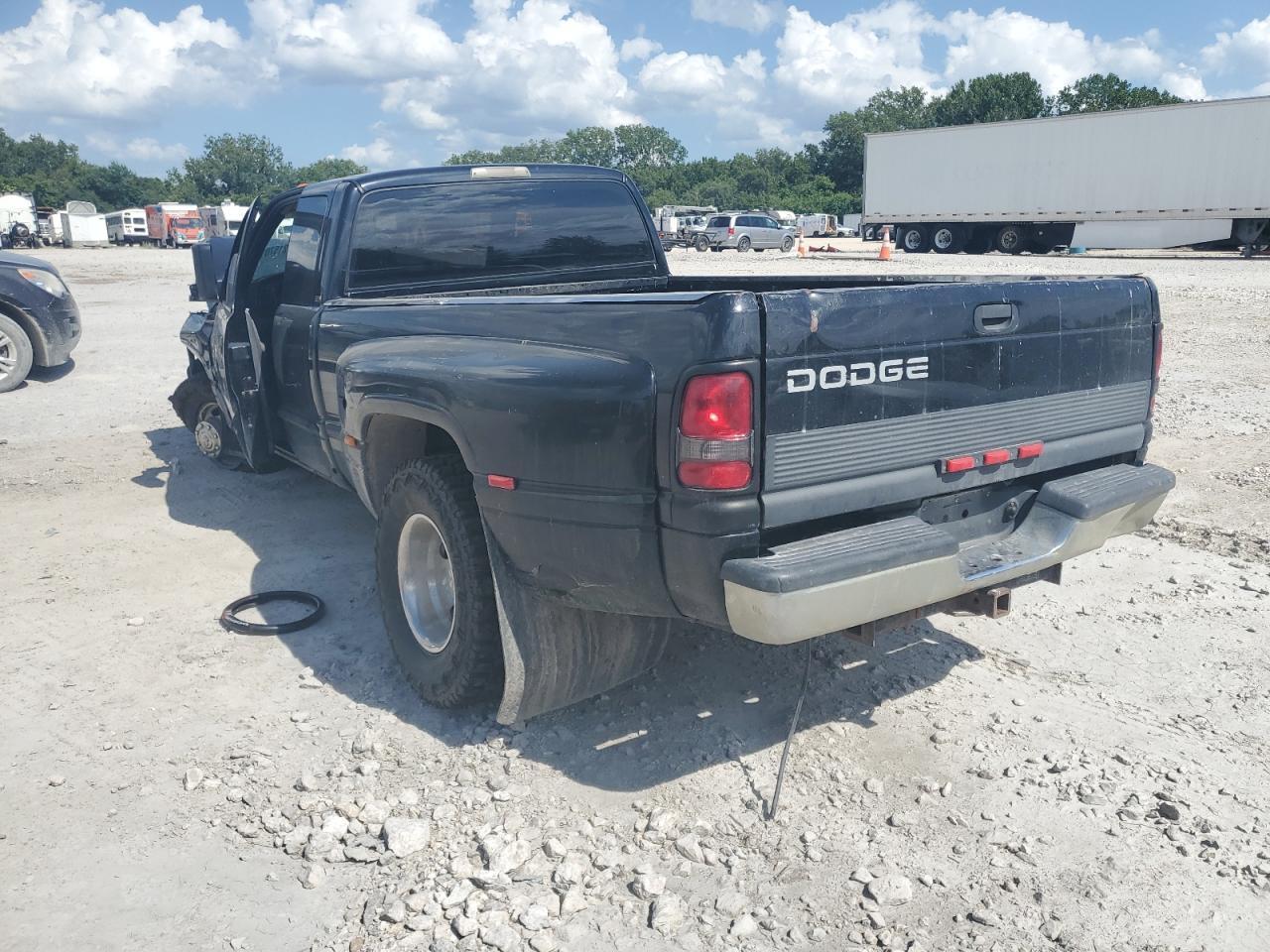 1999 Dodge Ram 3500 - Фото 2