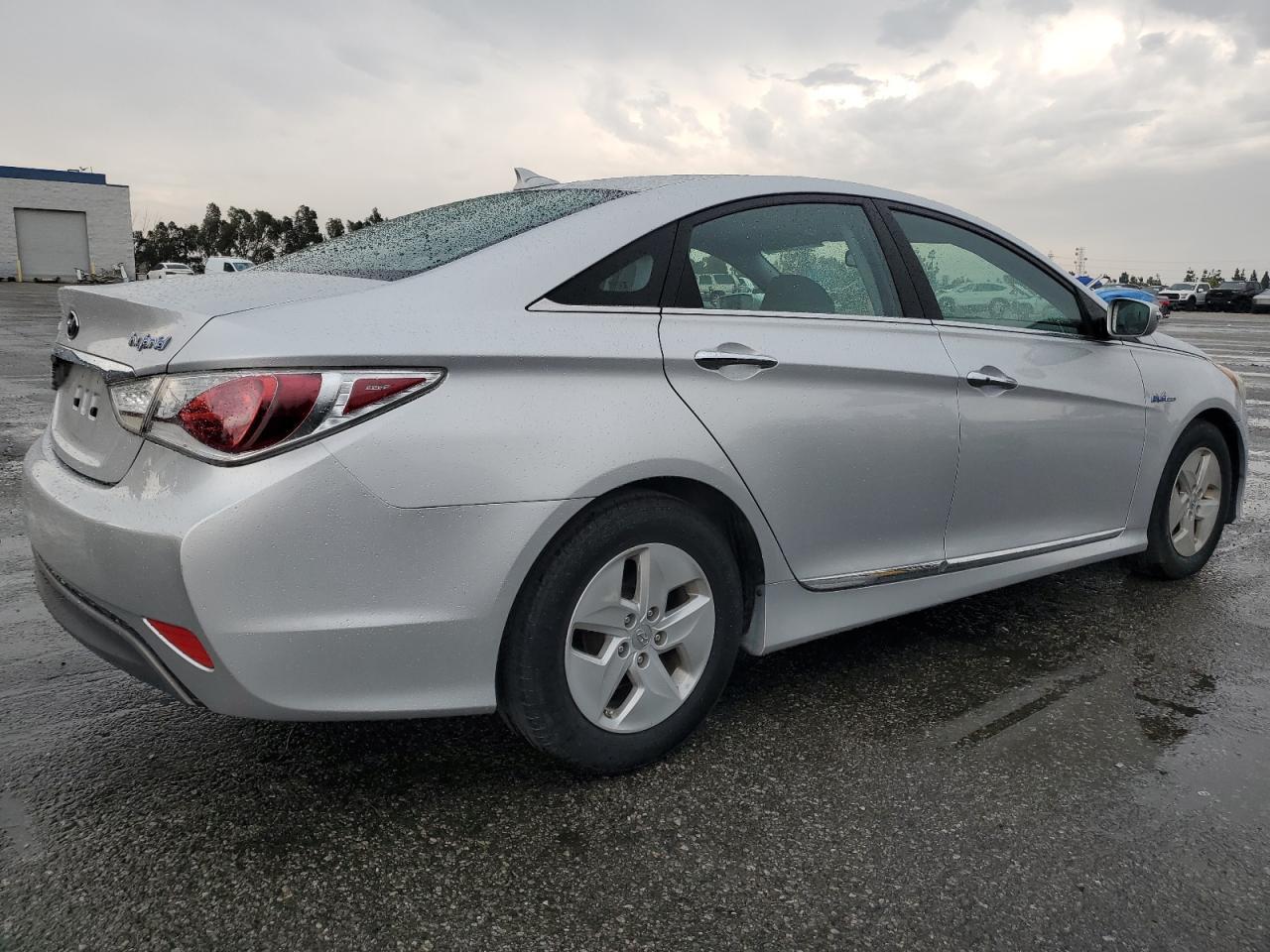 2012 Hyundai Sonata Hybrid - Image 3