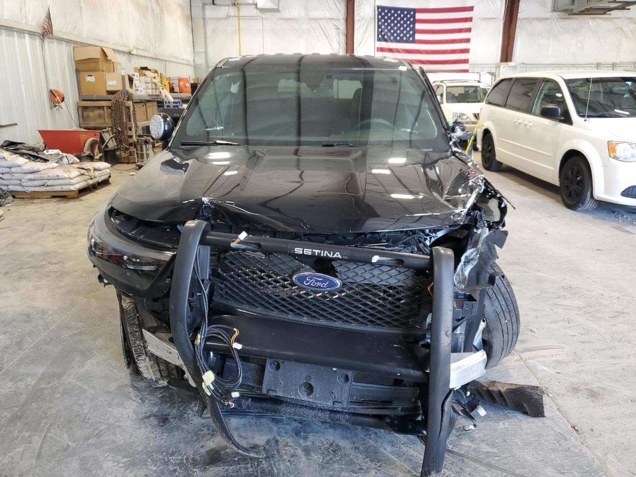 2023 Ford Explorer Police Interceptor - Фото 5