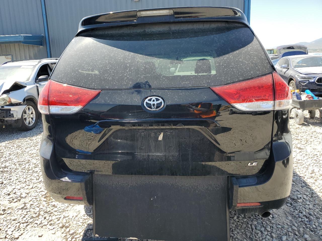 2013 Toyota Sienna Le - Фото 6
