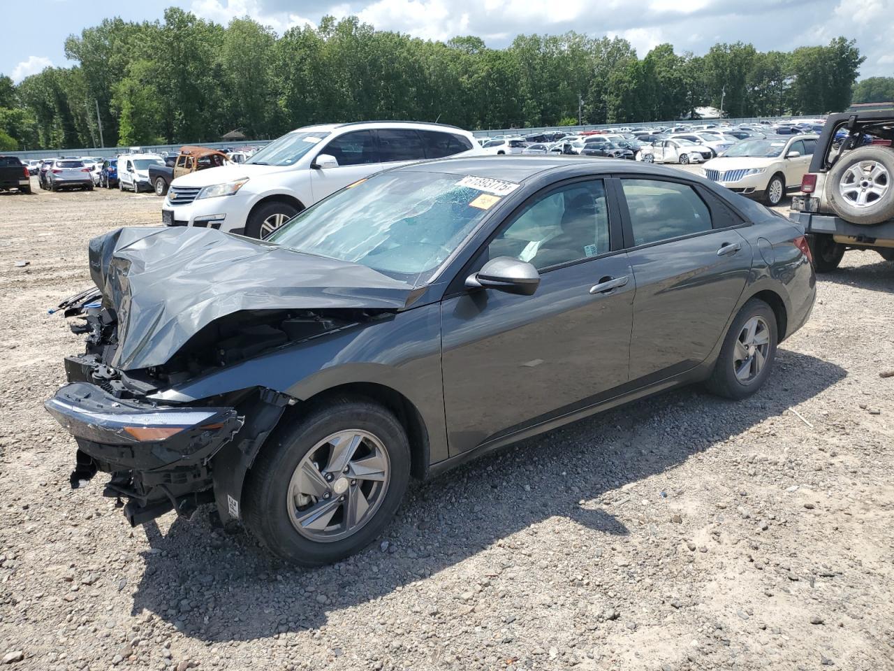 2024 Hyundai Elantra Se