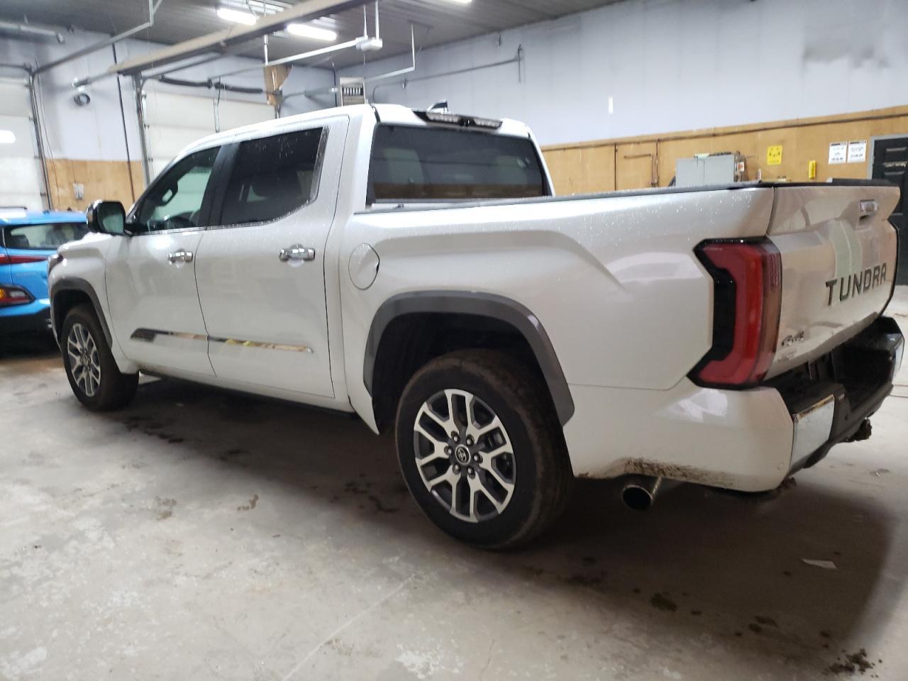 2024 Toyota Tundra Crewmax Platinum - Image 2