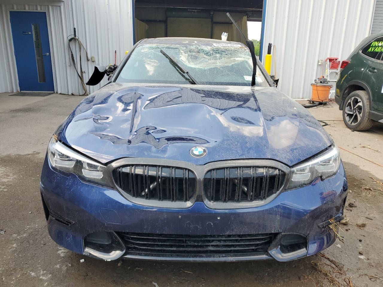 2020 BMW 330Xi - Image 5